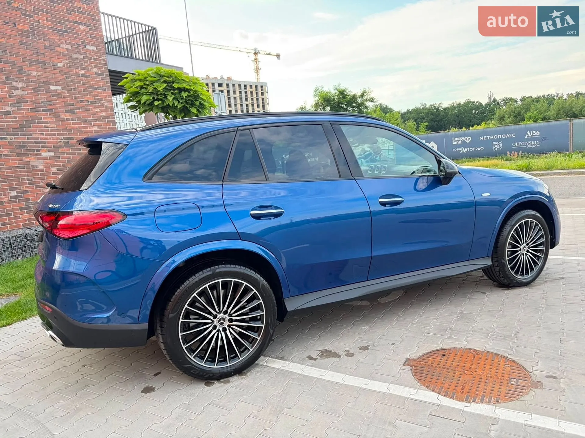 2025 Mercedes-Benz GLC - мініатюра 48