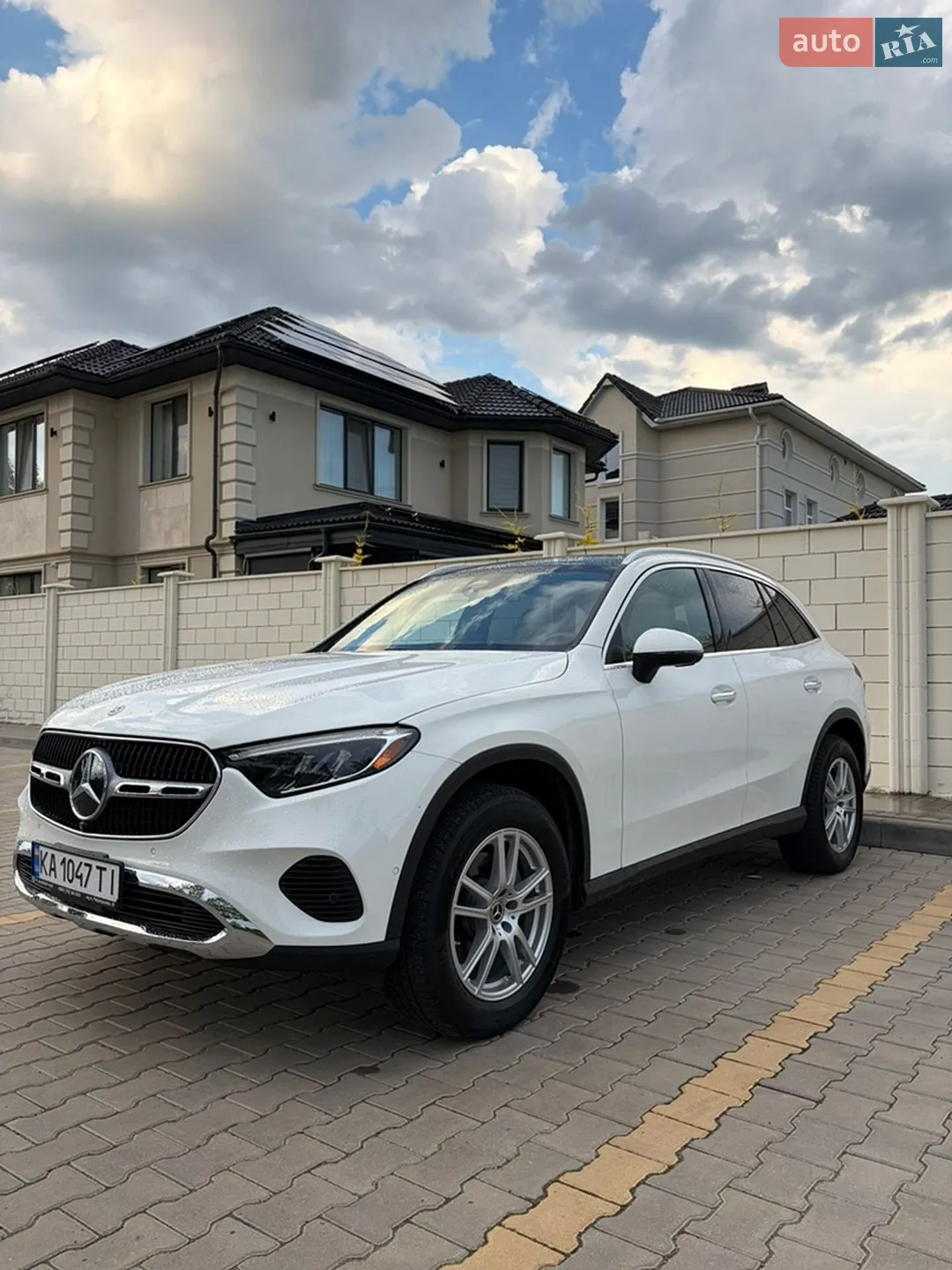 2023 Mercedes-Benz GLC - фото 1