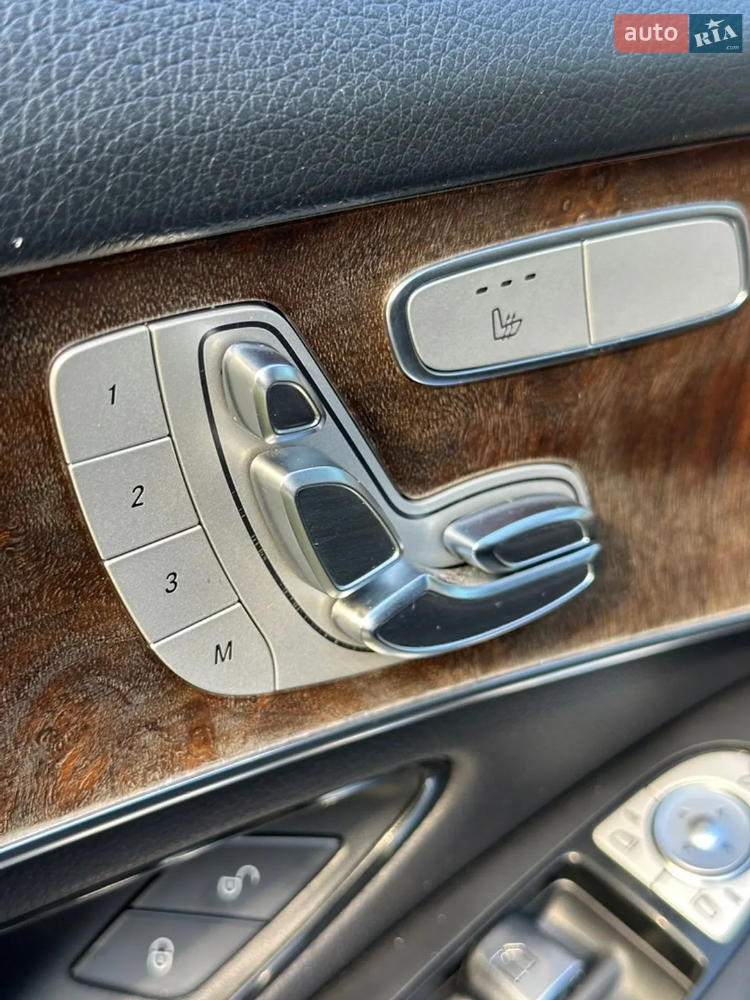 Mercedes-Benz GLC-Class 2019 VIN WDC0G4KB1KF594741 фото оголошення 15 з 15