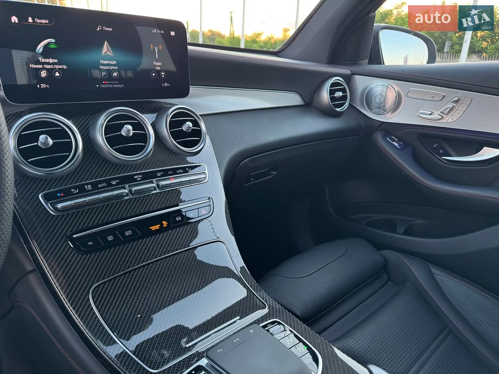 2019 Mercedes-Benz GLC - мініатюра 29