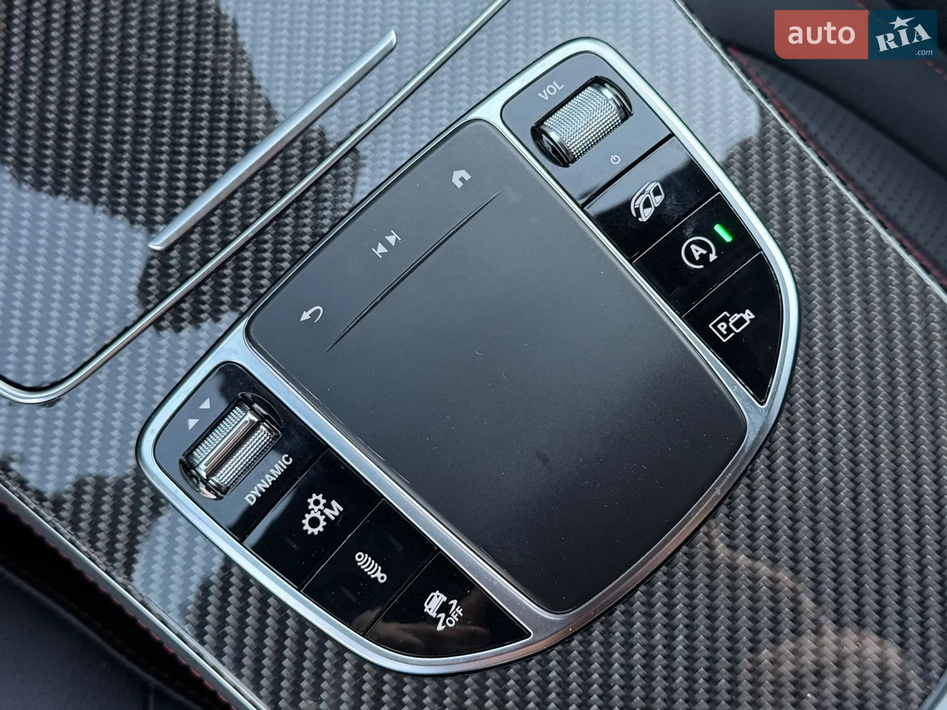 2019 Mercedes-Benz GLC - мініатюра 31