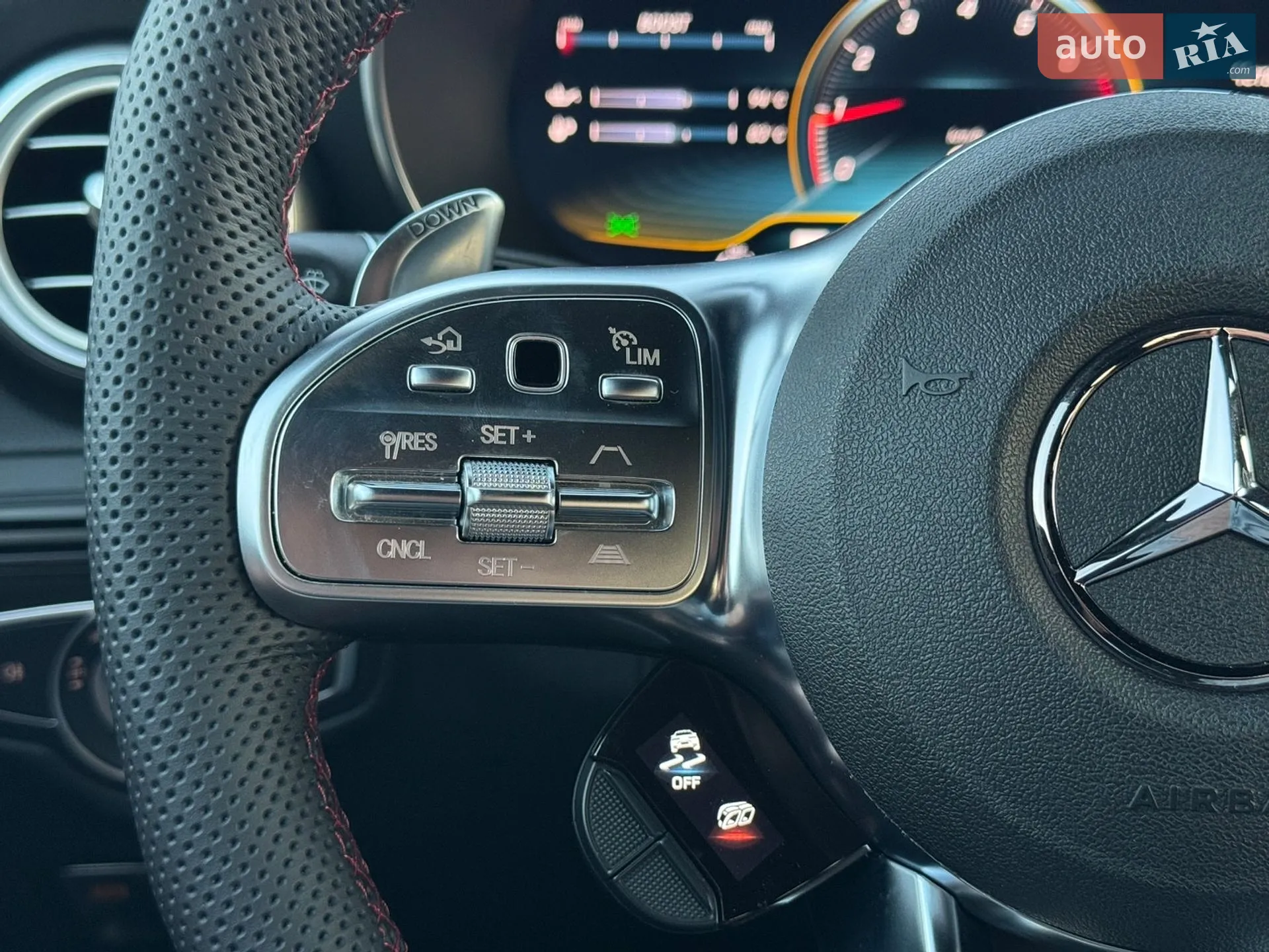 2019 Mercedes-Benz GLC - мініатюра 34