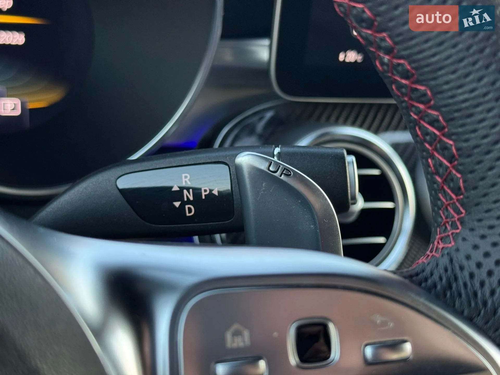 2019 Mercedes-Benz GLC - мініатюра 37