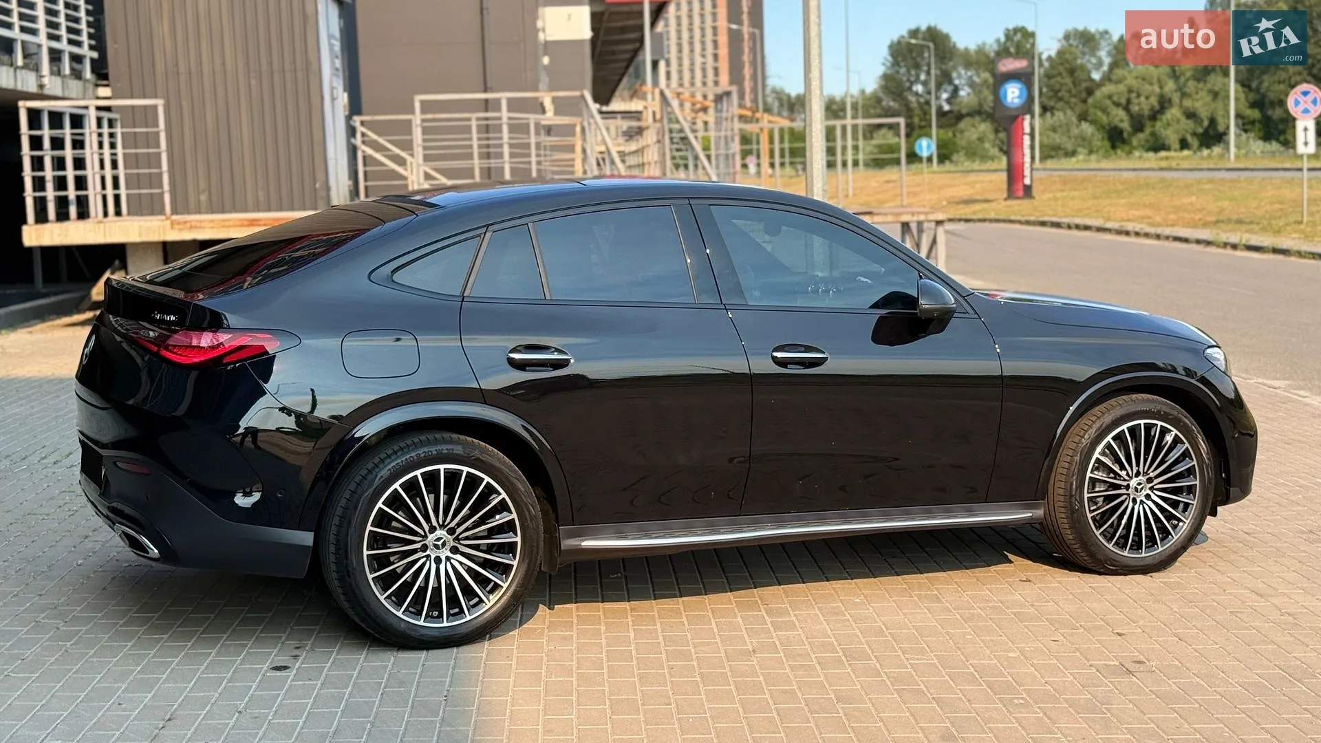 2025 Mercedes-Benz GLC - мініатюра 9