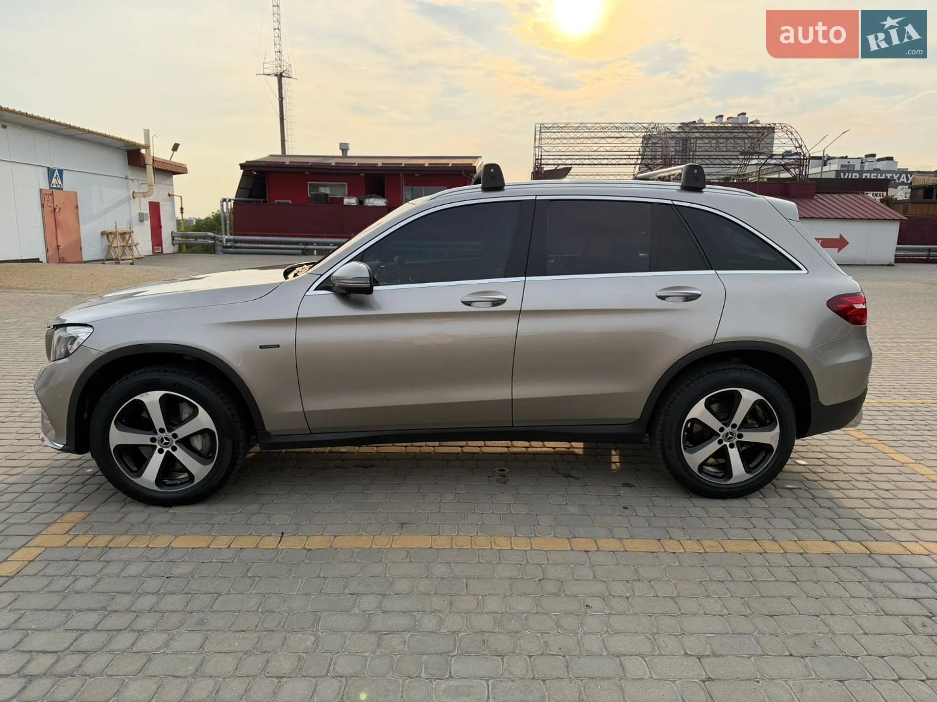 2018 Mercedes-Benz GLC - мініатюра 8