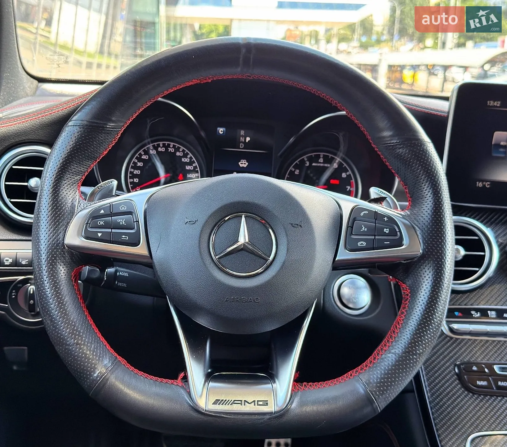 2019 Mercedes-Benz GLC - мініатюра 28