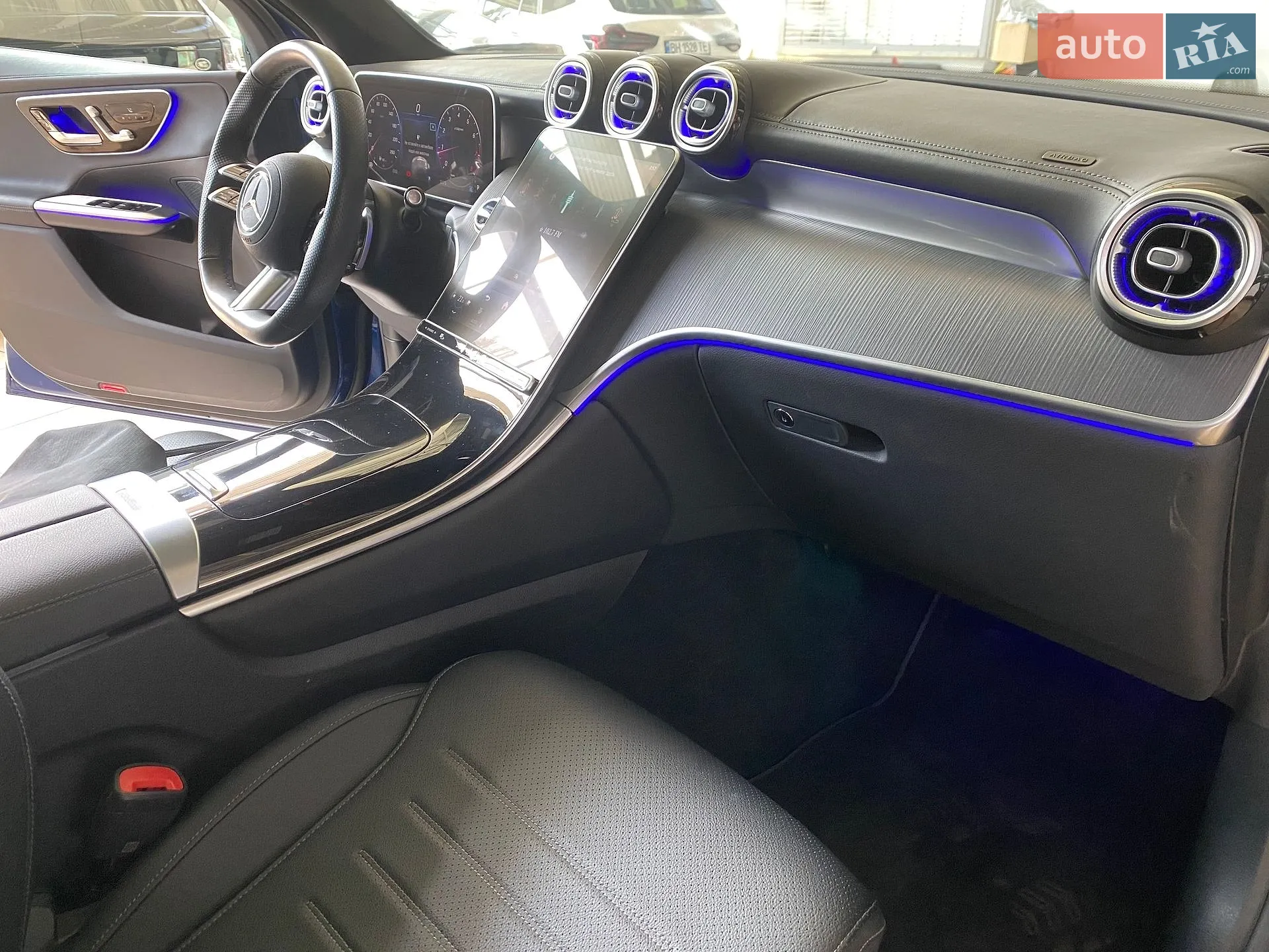 2023 Mercedes-Benz GLC - мініатюра 32