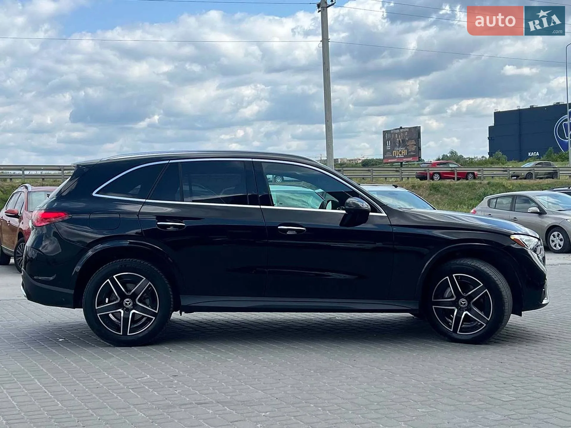 2024 Mercedes-Benz GLC - мініатюра 10
