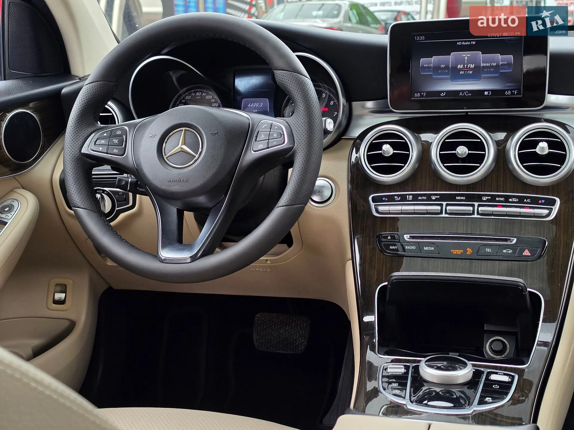 2016 Mercedes-Benz GLC - мініатюра 35