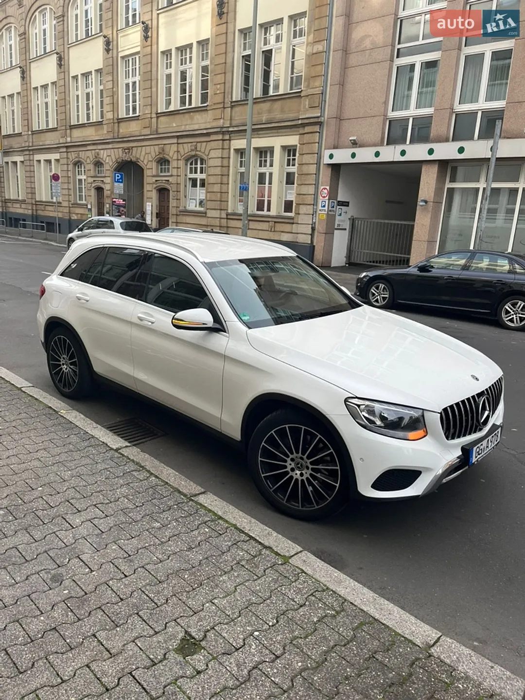 2017 Mercedes-Benz GLC - мініатюра 11