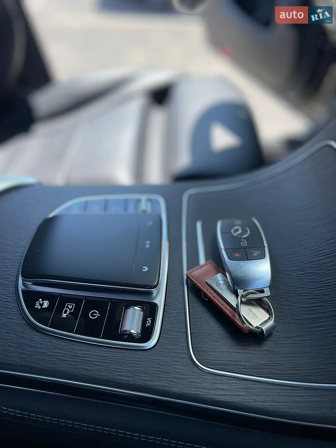2020 Mercedes-Benz GLC - мініатюра 11