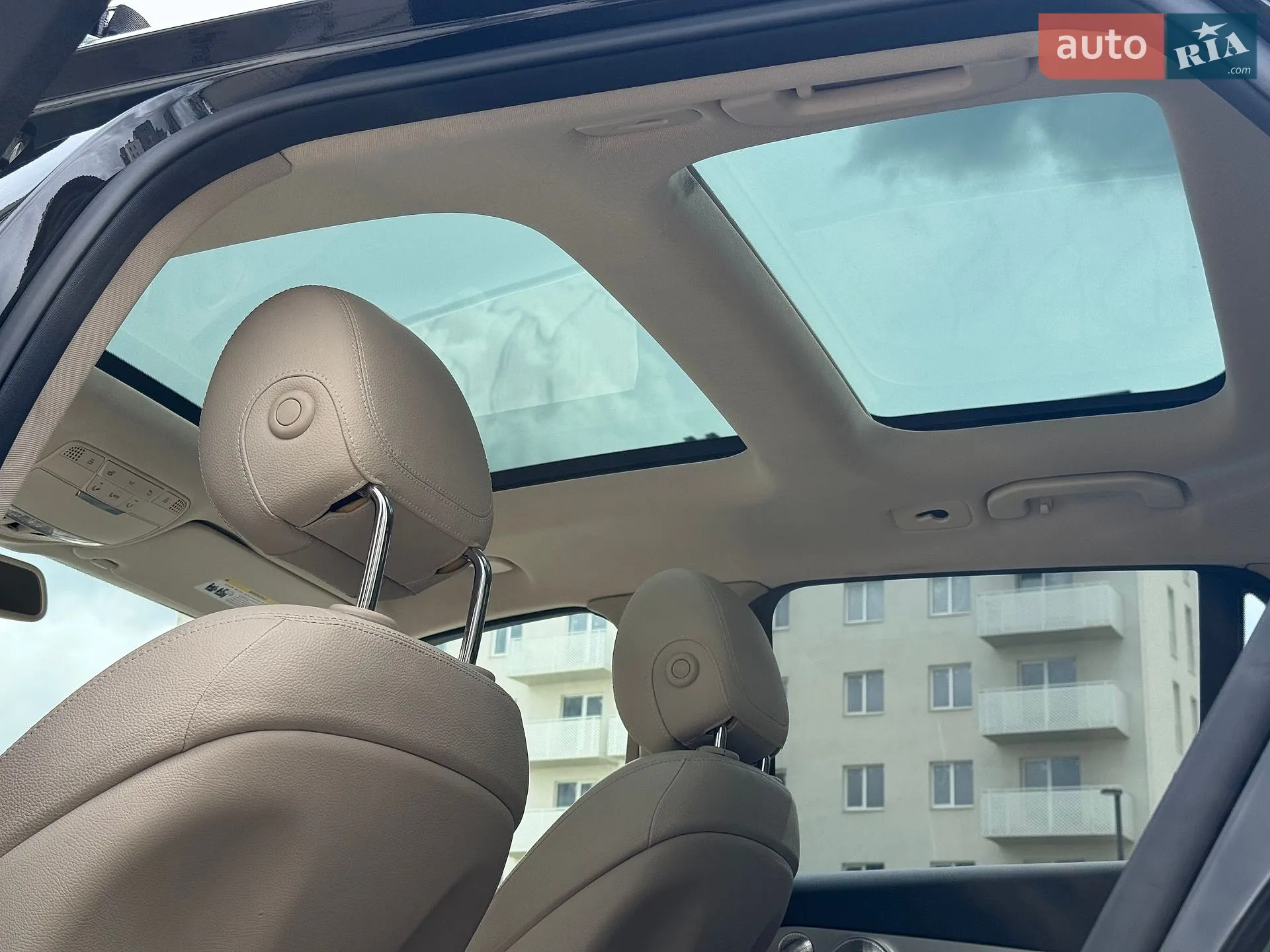 2016 Mercedes-Benz GLC - мініатюра 43