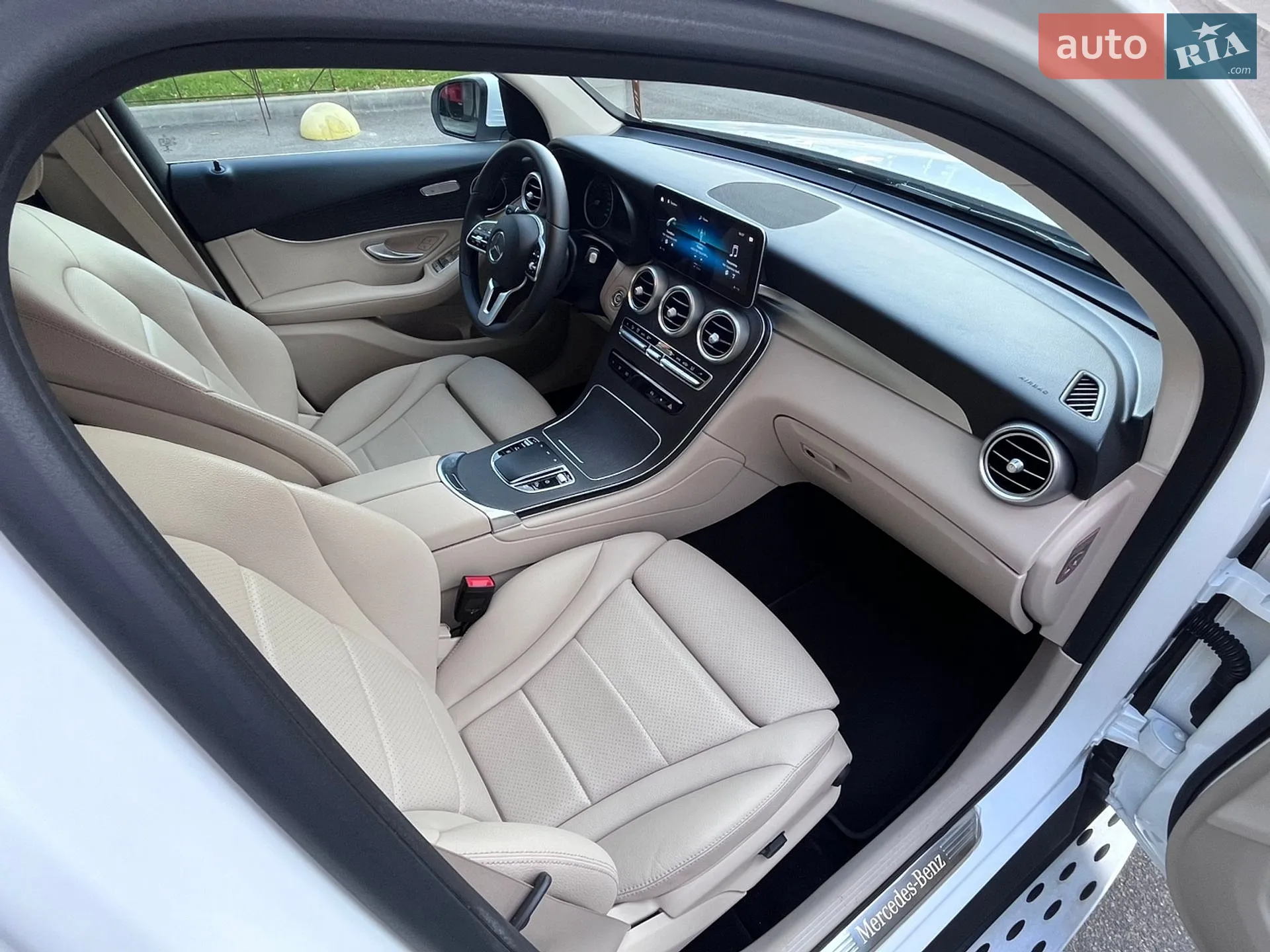 2021 Mercedes-Benz GLC - мініатюра 25