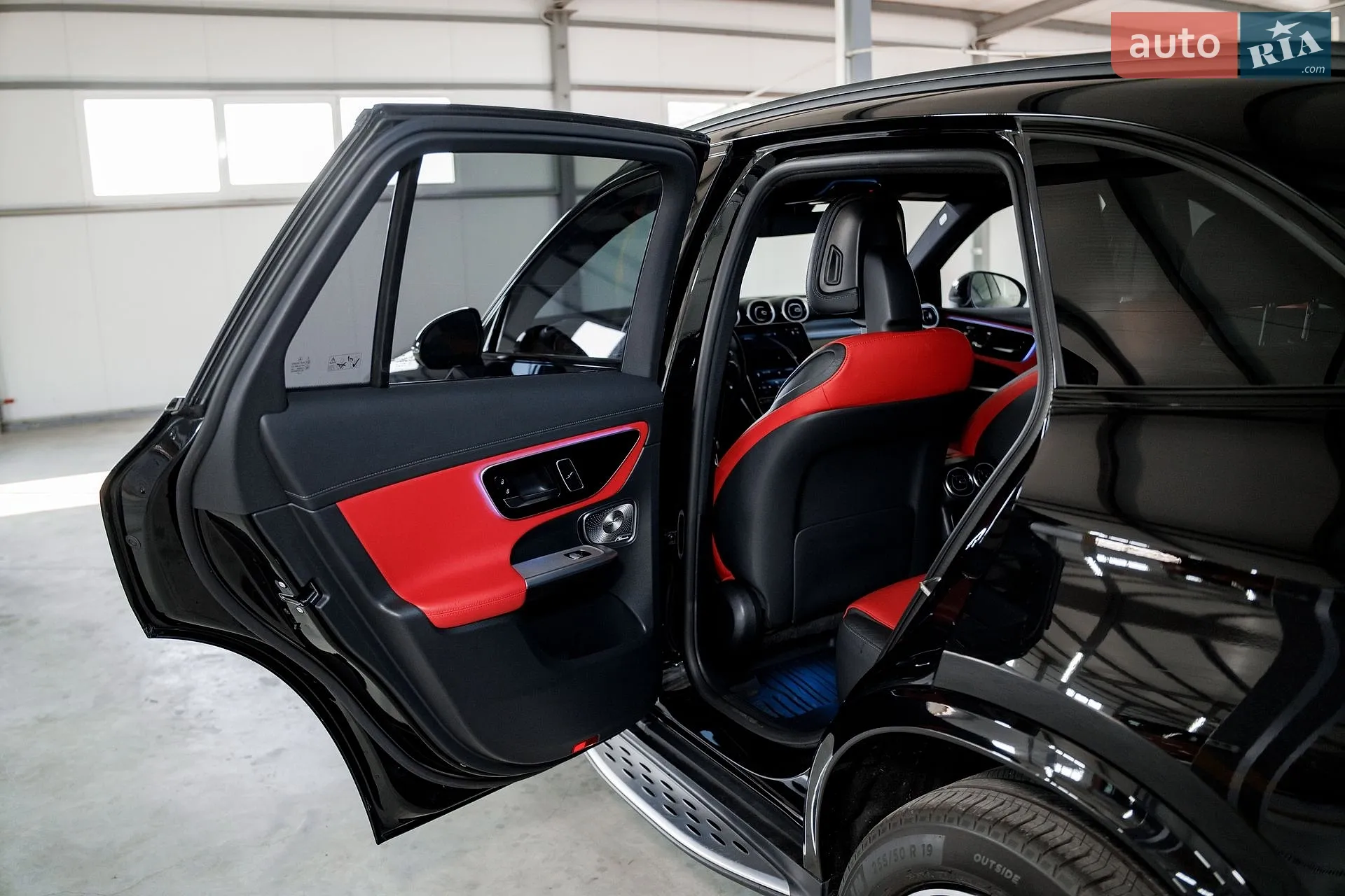 2023 Mercedes-Benz GLC - мініатюра 25