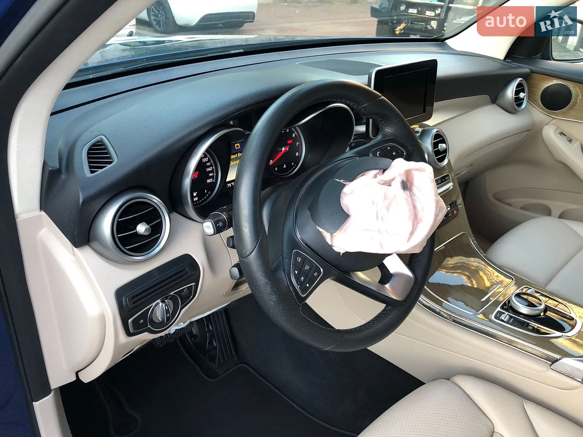 2018 Mercedes-Benz GLC - мініатюра 41