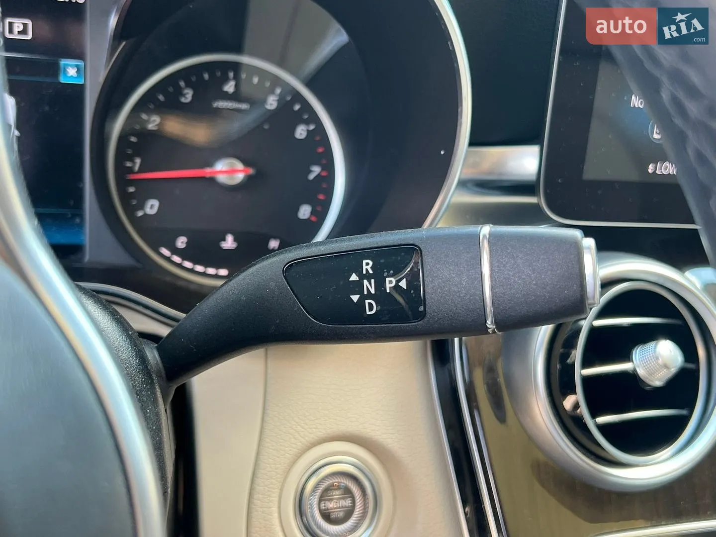 2021 Mercedes-Benz GLC - мініатюра 33