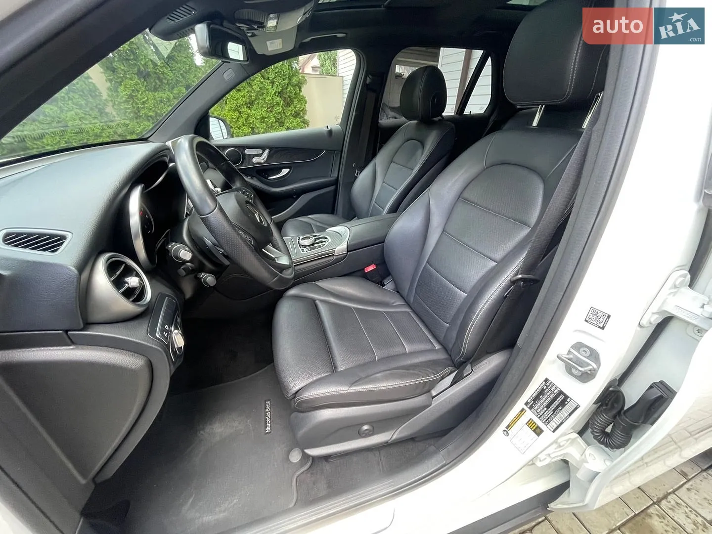 2018 Mercedes-Benz GLC - мініатюра 38