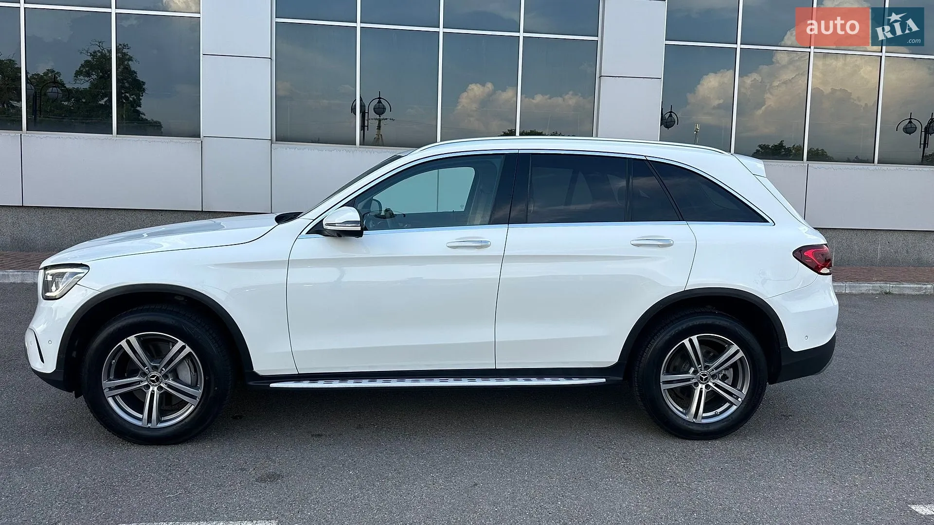 2022 Mercedes-Benz GLC - мініатюра 9