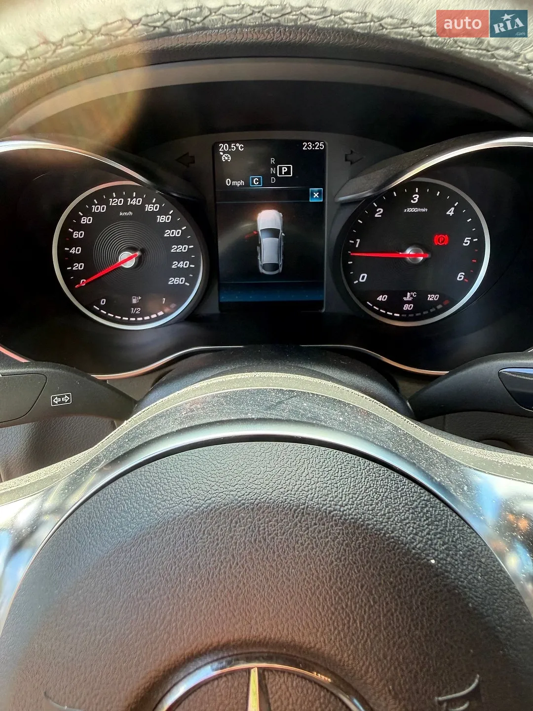 2019 Mercedes-Benz GLC - мініатюра 39