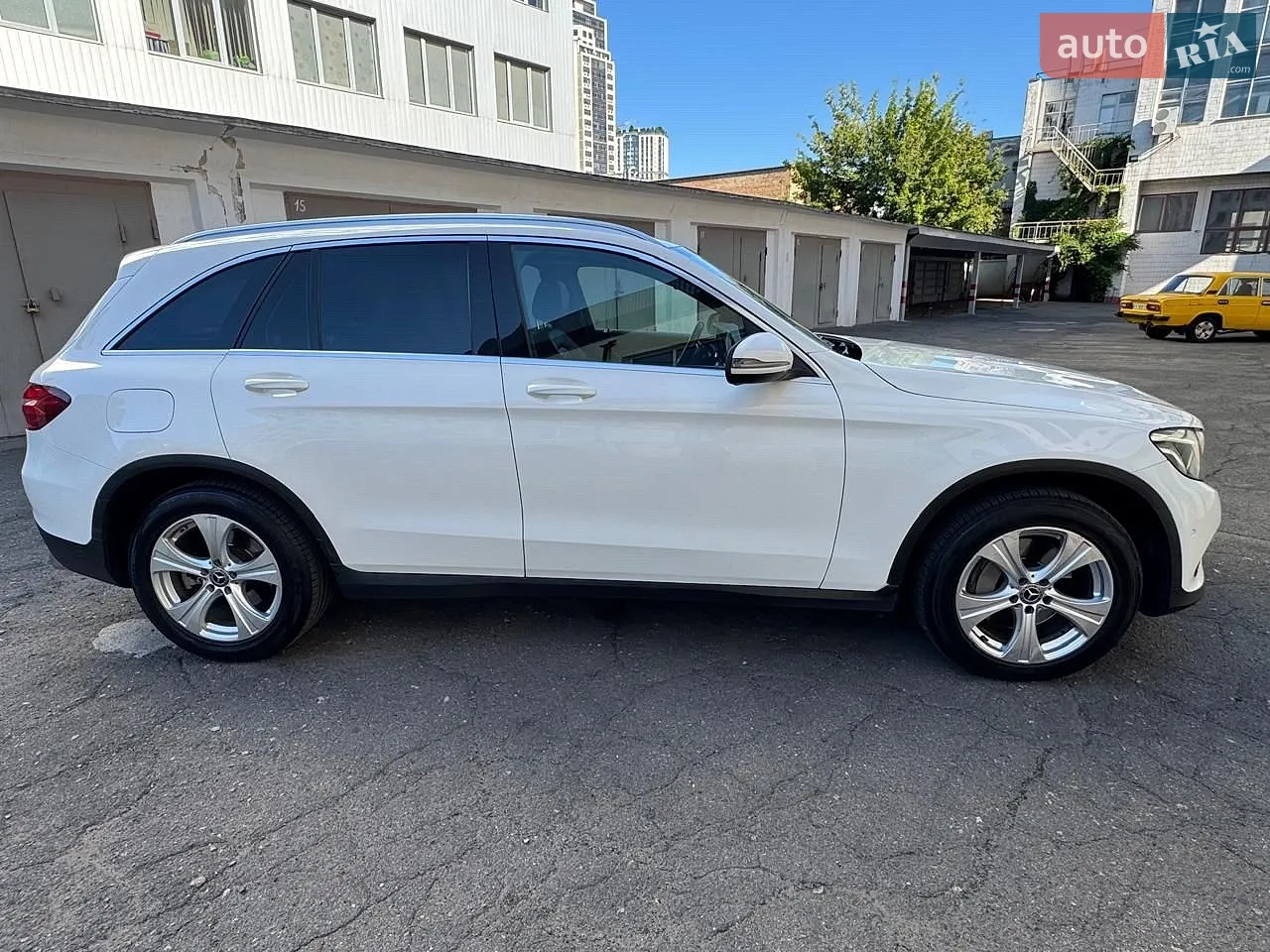 2017 Mercedes-Benz GLC - мініатюра 12