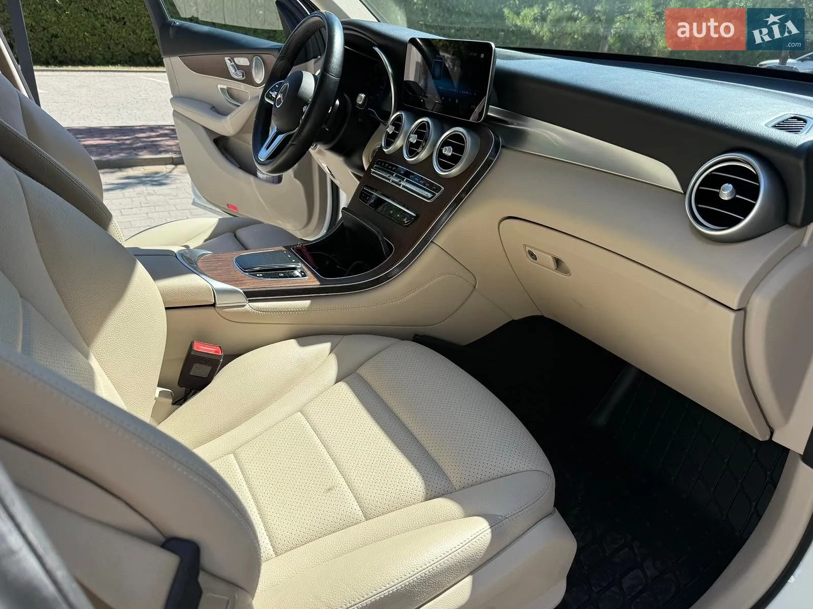 2020 Mercedes-Benz GLC - мініатюра 19