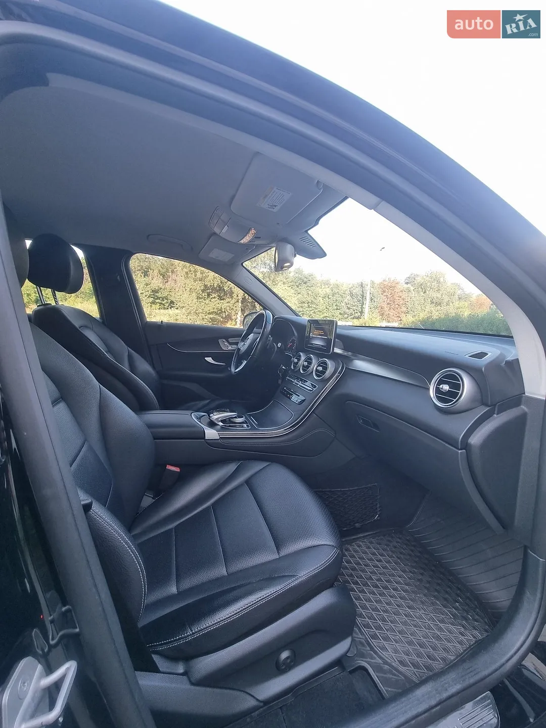 2015 Mercedes-Benz GLC - мініатюра 25