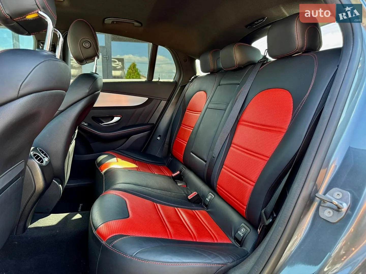 2018 Mercedes-Benz GLC - мініатюра 10