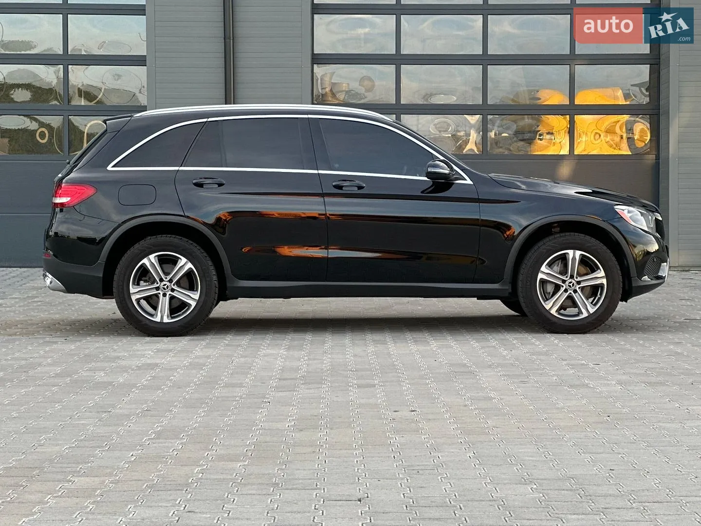 2020 Mercedes-Benz GLC - мініатюра 24