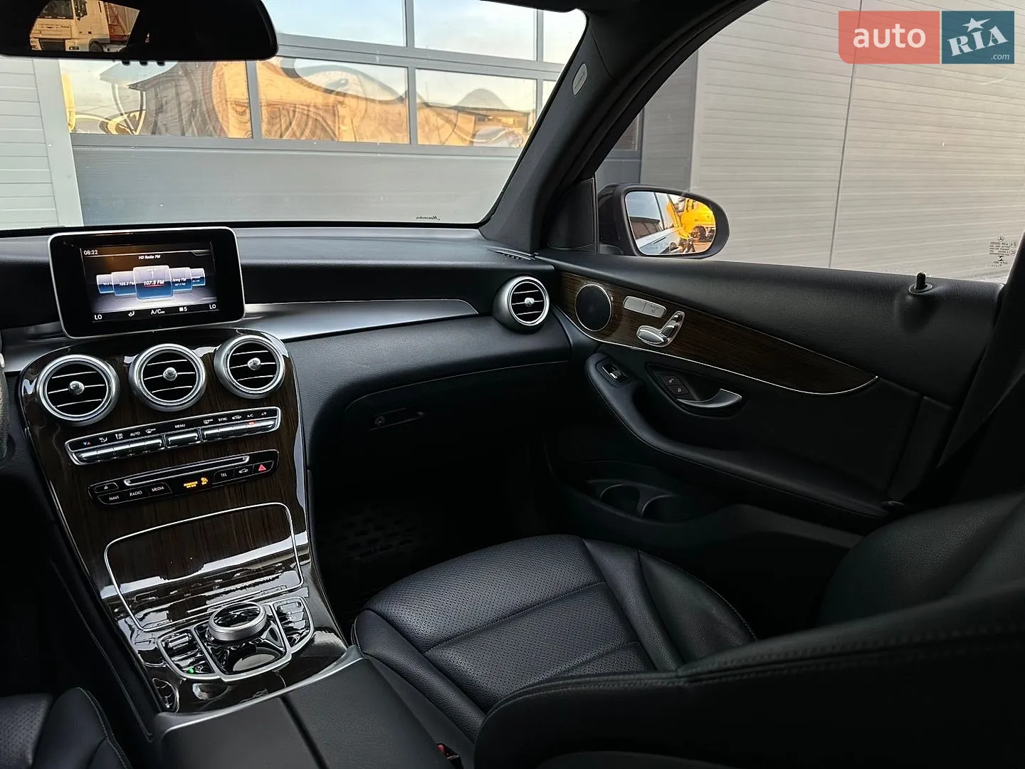 2020 Mercedes-Benz GLC - мініатюра 63