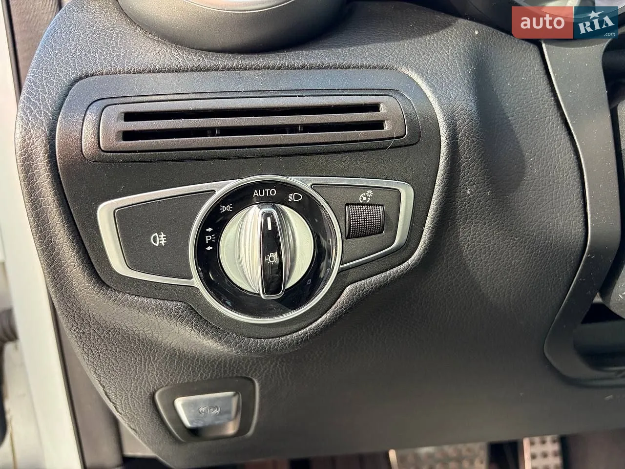 2015 Mercedes-Benz GLC - мініатюра 16