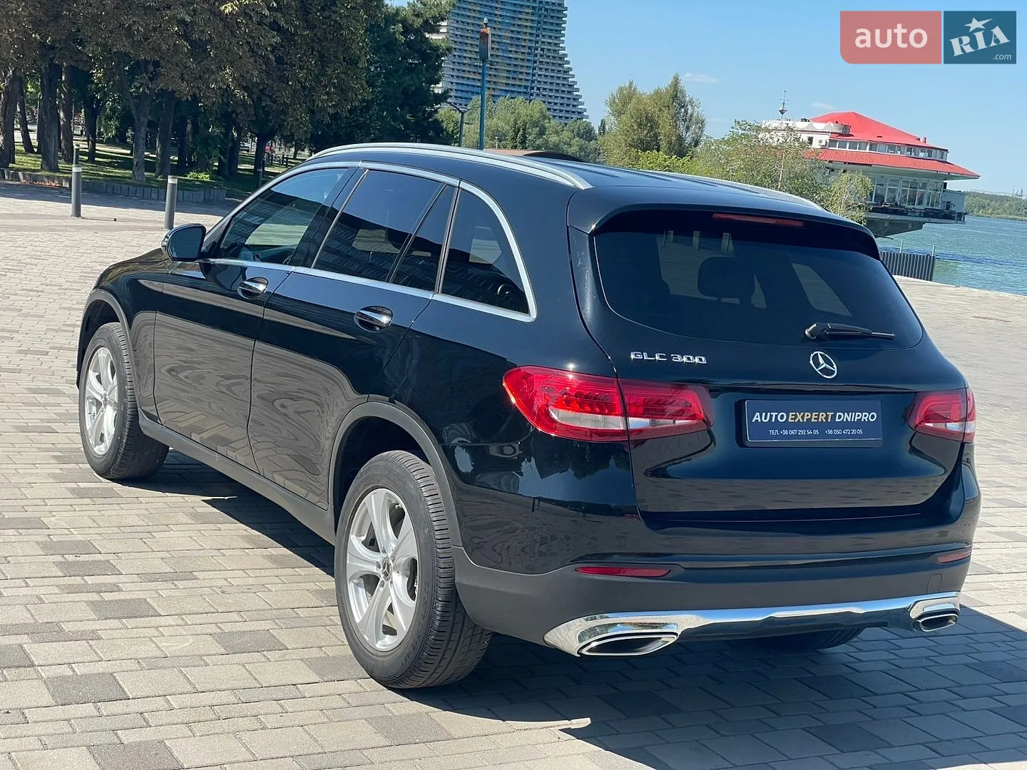 2017 Mercedes-Benz GLC - мініатюра 15