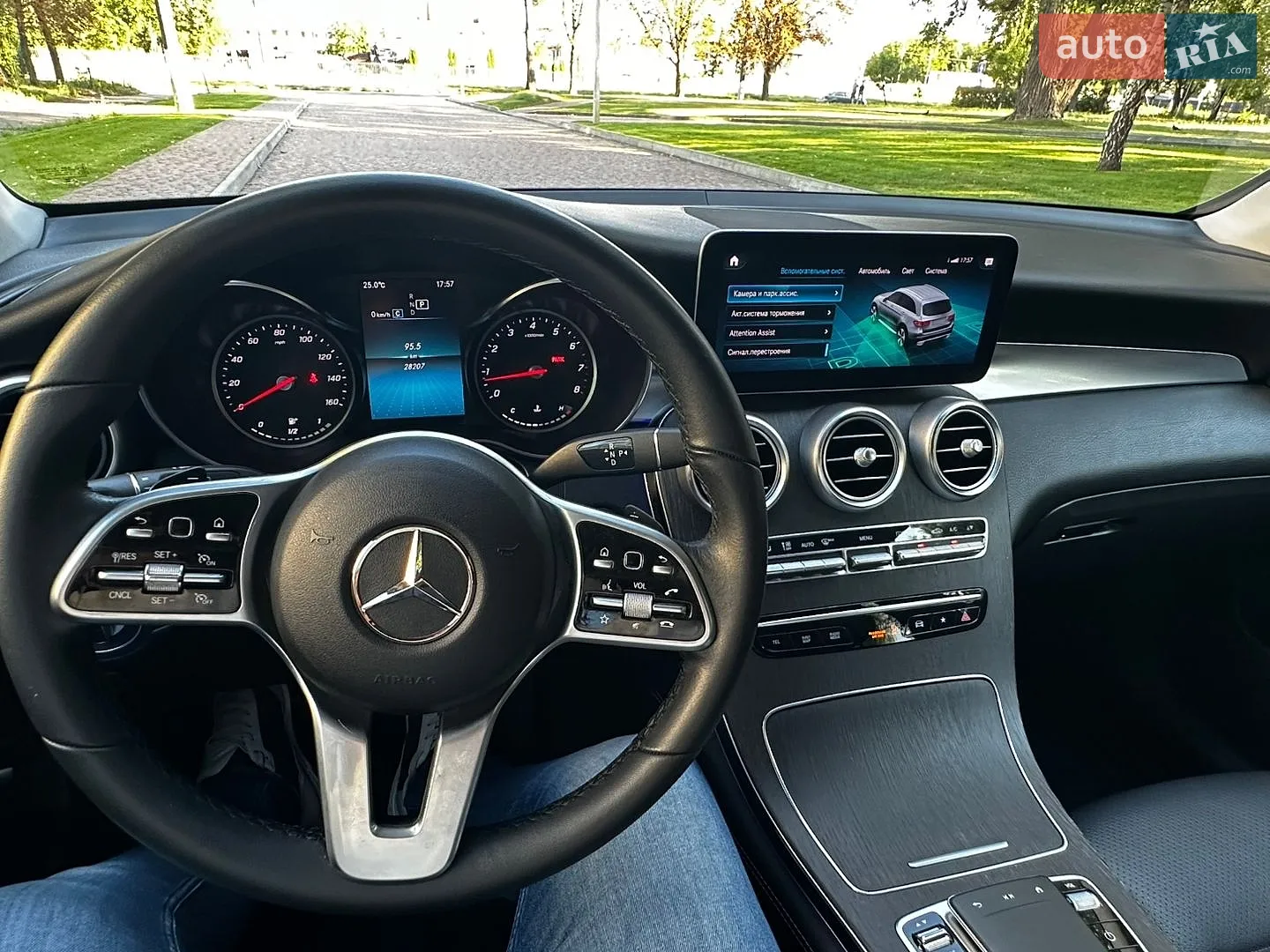 2019 Mercedes-Benz GLC - мініатюра 25