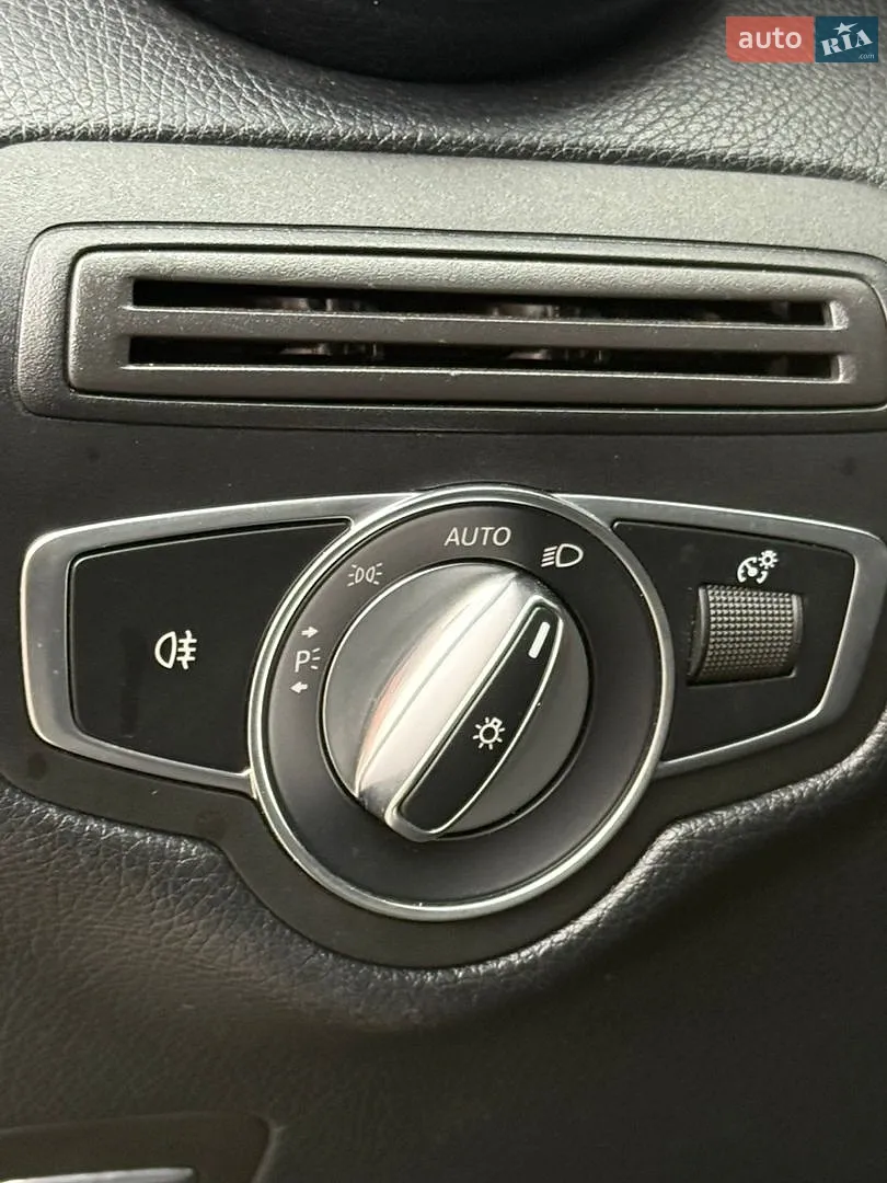 2018 Mercedes-Benz GLC - мініатюра 26