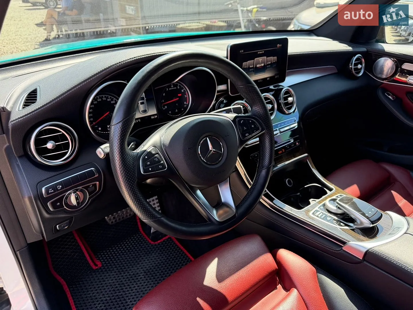 2019 Mercedes-Benz GLC - мініатюра 27