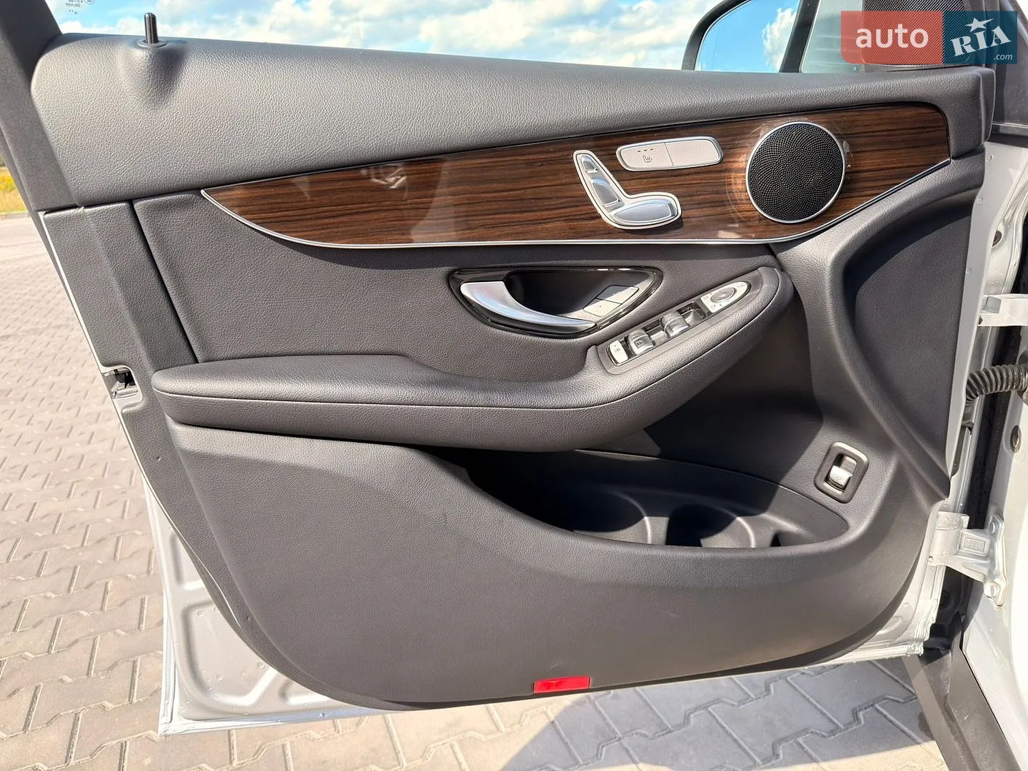 2018 Mercedes-Benz GLC - мініатюра 18