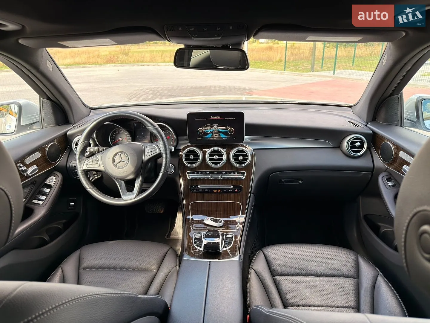 2018 Mercedes-Benz GLC - мініатюра 28