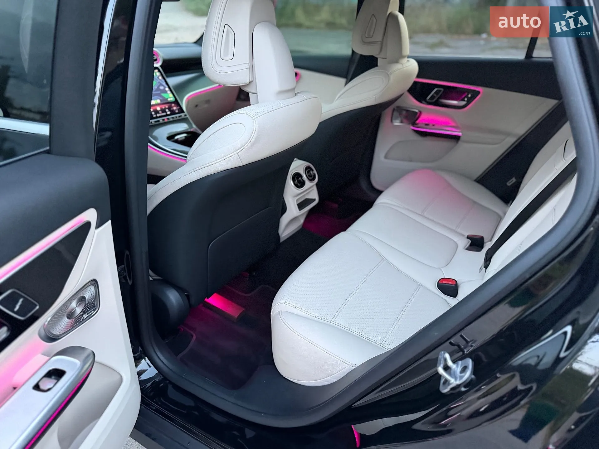 2025 Mercedes-Benz GLC - мініатюра 18