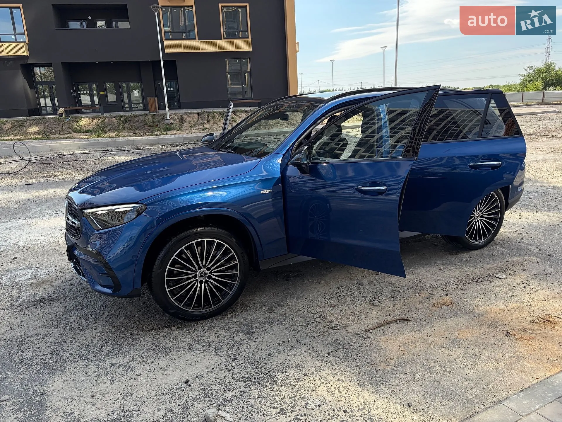 2025 Mercedes-Benz GLC - мініатюра 171