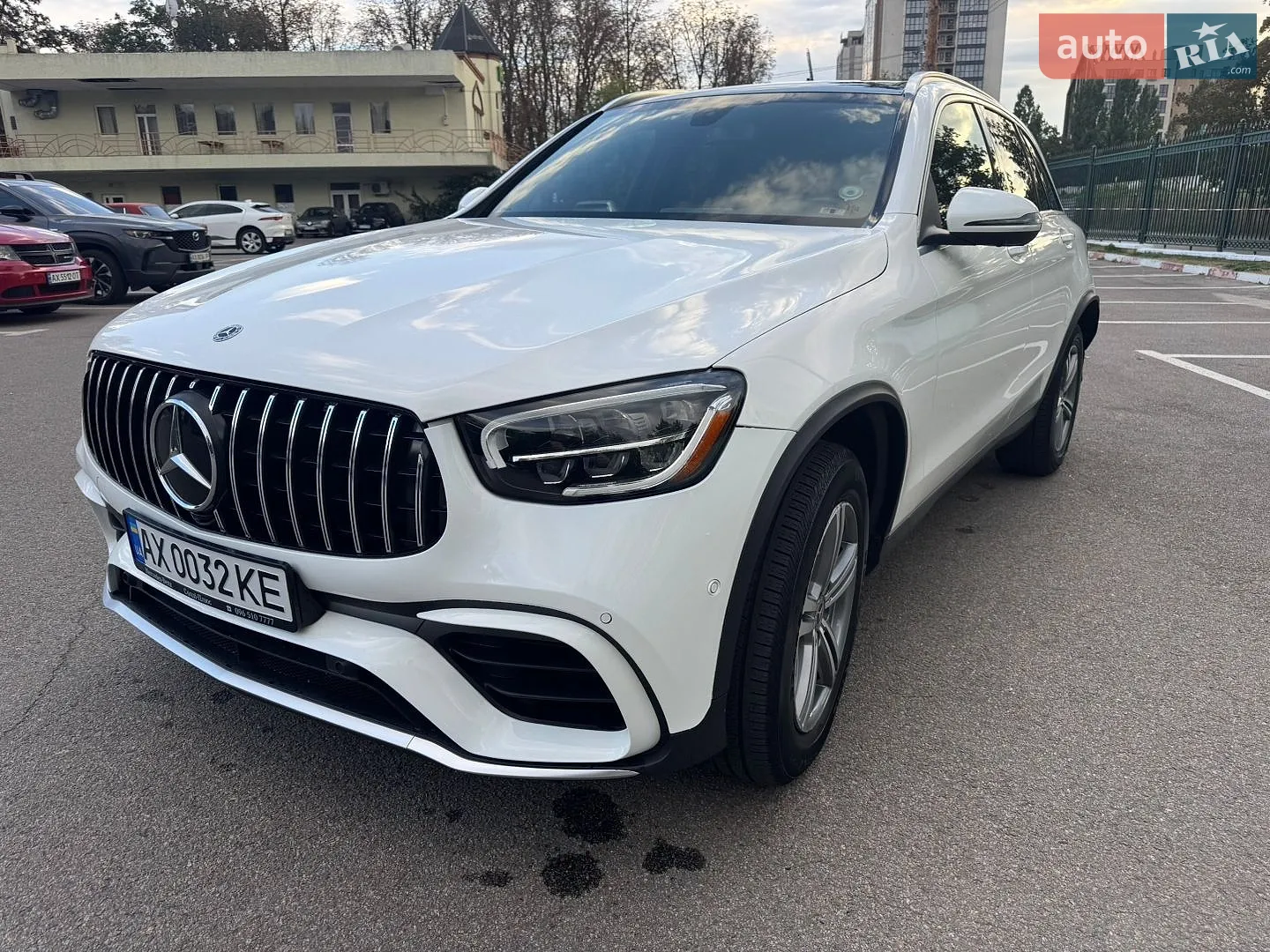 2021 Mercedes-Benz GLC - мініатюра 2