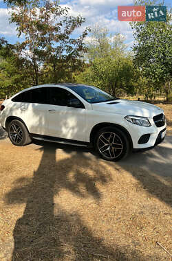 Внедорожник / Кроссовер Mercedes-Benz GLE-Class Coupe 2017 в 