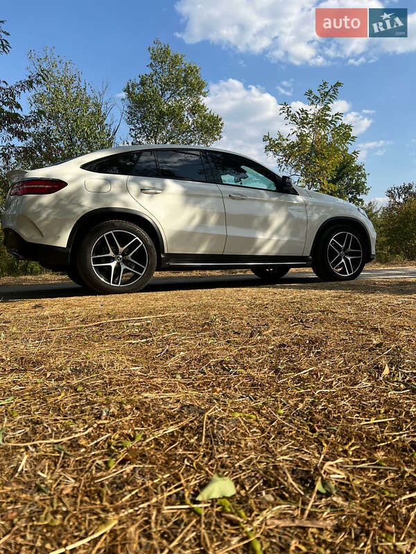Внедорожник / Кроссовер Mercedes-Benz GLE-Class Coupe 2017 в Кропивницком фото 13 Внедорожник / Кроссовер Mercedes-Benz GLE-Class Coupe 2017 в Кропивницком