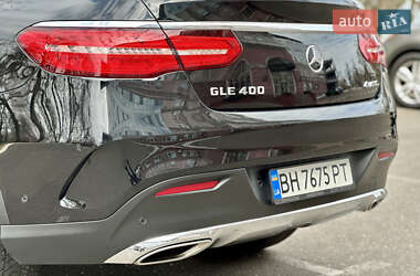 Позашляховик / Кросовер Mercedes-Benz GLE-Class Coupe 2015 в 