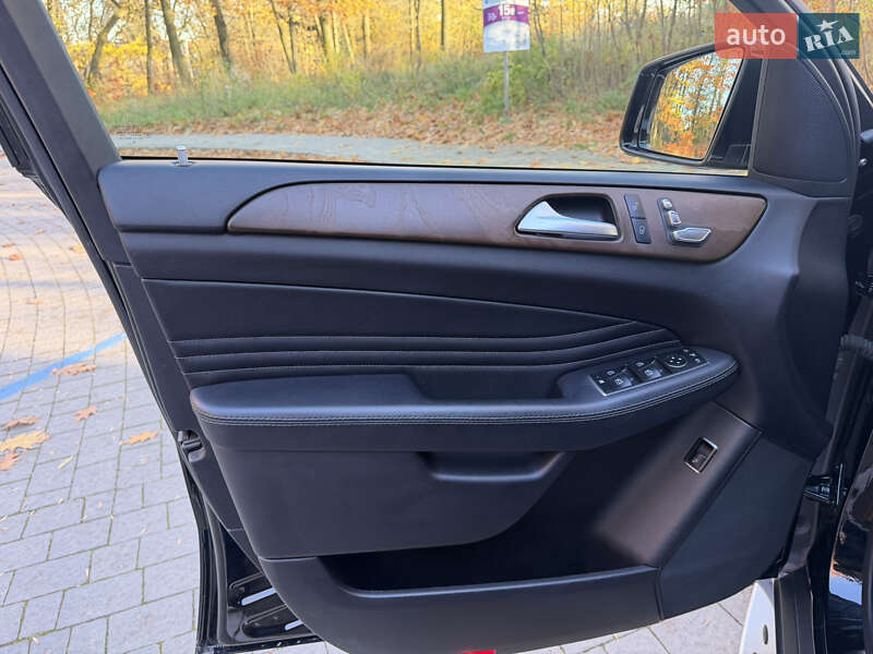 Внедорожник / Кроссовер Mercedes-Benz GLE-Class Coupe 2019 в Львове фото 21 Внедорожник / Кроссовер Mercedes-Benz GLE-Class Coupe 2019 в Львове