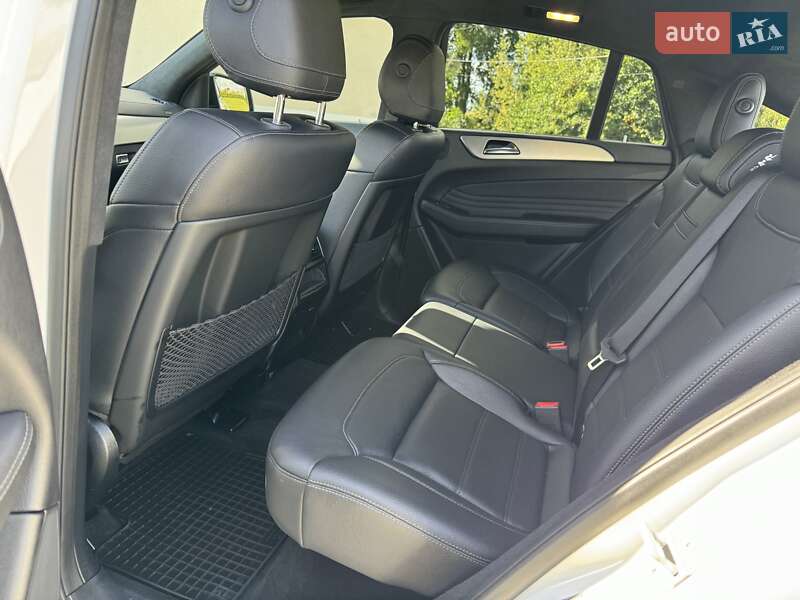 Внедорожник / Кроссовер Mercedes-Benz GLE-Class Coupe 2016 в Черновцах фото 38 Внедорожник / Кроссовер Mercedes-Benz GLE-Class Coupe 2016 в Черновцах