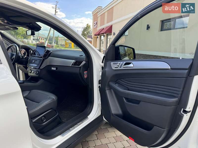 Внедорожник / Кроссовер Mercedes-Benz GLE-Class Coupe 2016 в Черновцах фото 43 Внедорожник / Кроссовер Mercedes-Benz GLE-Class Coupe 2016 в Черновцах