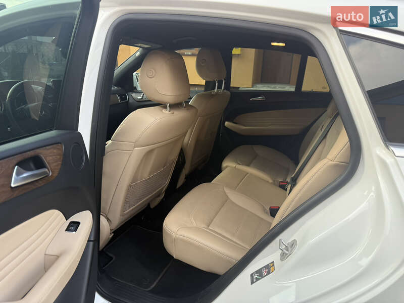 Внедорожник / Кроссовер Mercedes-Benz GLE-Class Coupe 2015 в Луцке фото 7 Внедорожник / Кроссовер Mercedes-Benz GLE-Class Coupe 2015 в Луцке