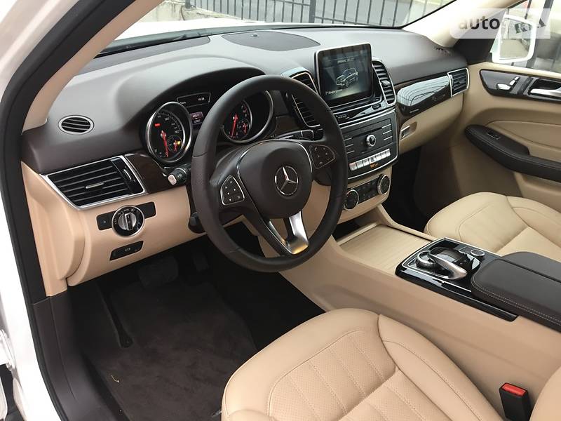 Внедорожник / Кроссовер Mercedes-Benz GLE-Class 2016 в Киеве