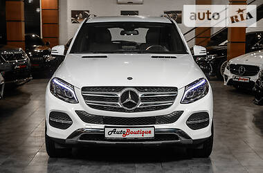 Позашляховик / Кросовер Mercedes-Benz GLE-Class 2017 в 