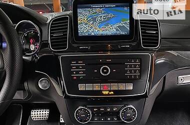 Позашляховик / Кросовер Mercedes-Benz GLE-Class 2016 в 