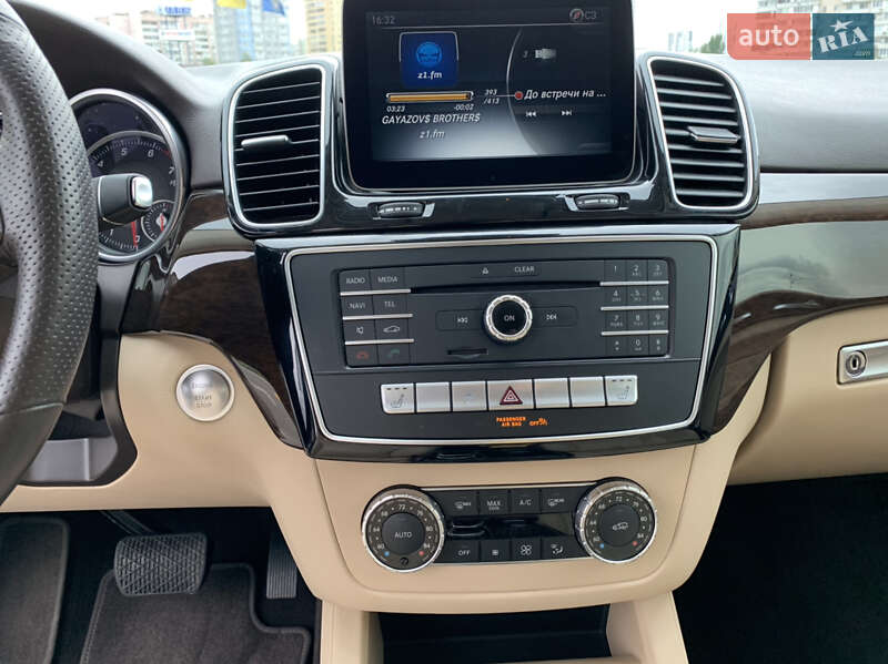 Внедорожник / Кроссовер Mercedes-Benz GLE-Class 2016 в Киеве